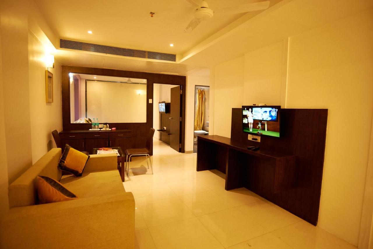 Hotel Golden View Shirdi Eksteriør bilde