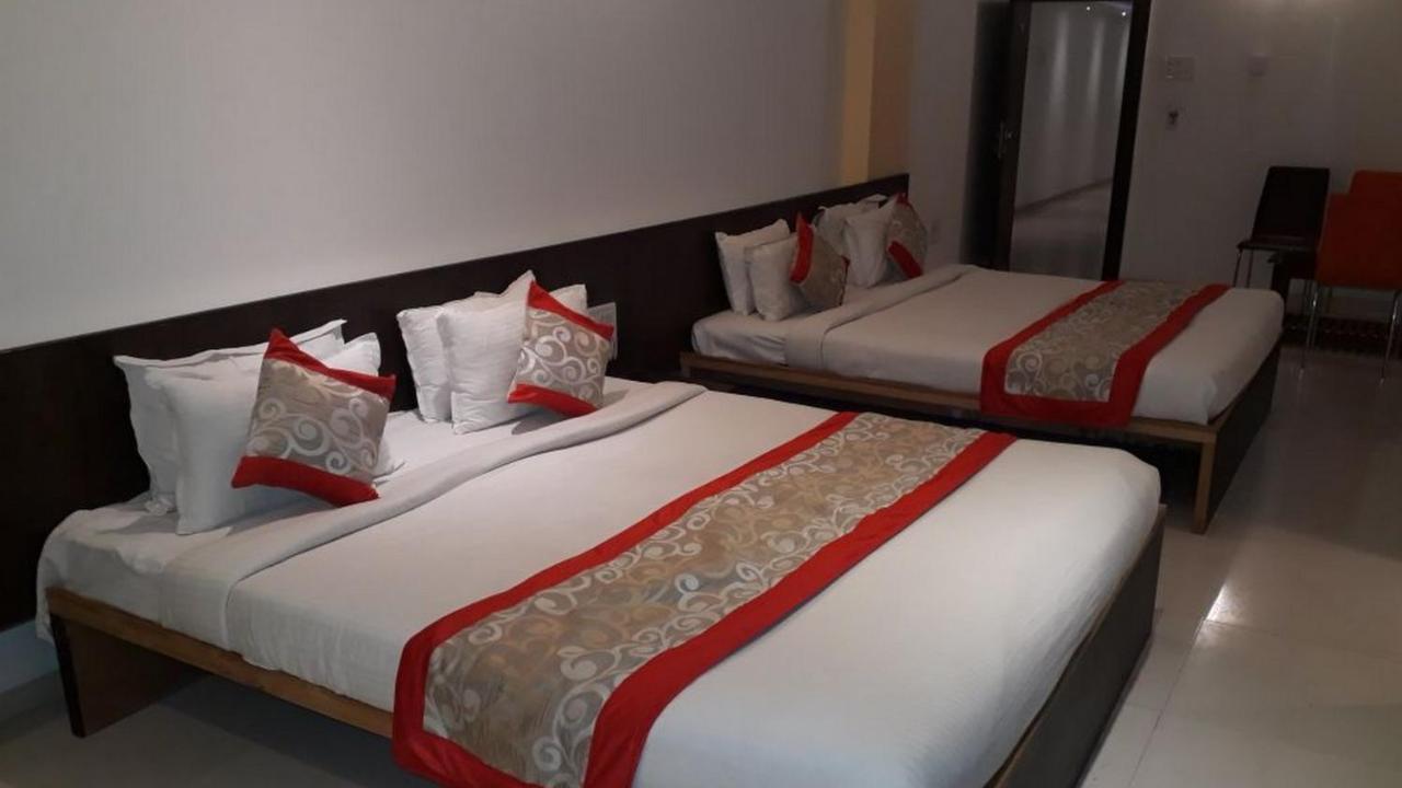 Hotel Golden View Shirdi Eksteriør bilde