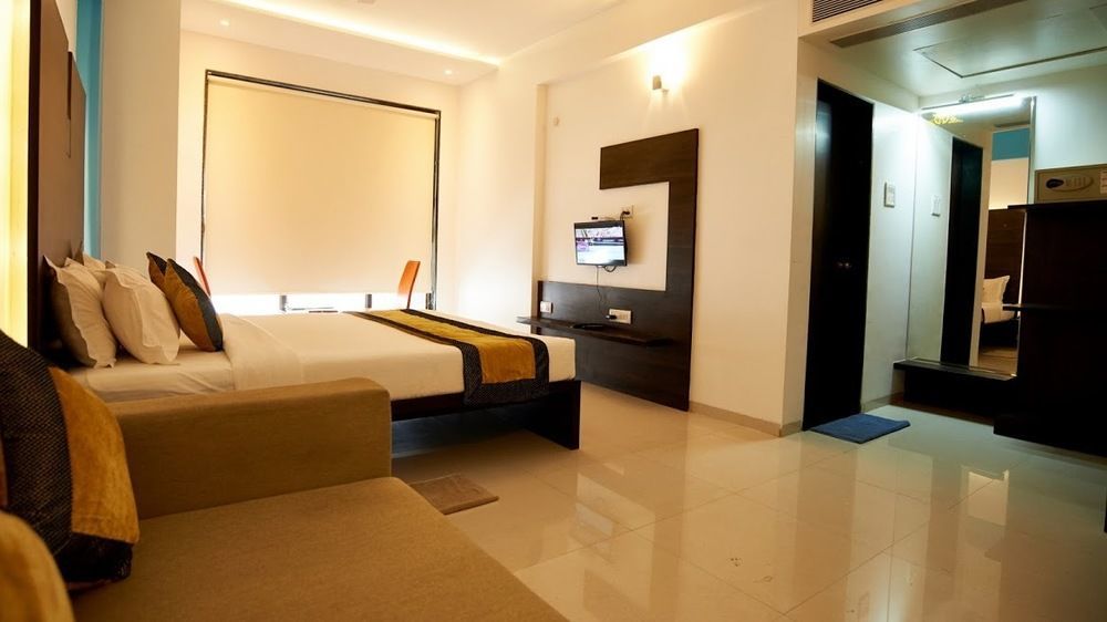 Hotel Golden View Shirdi Eksteriør bilde