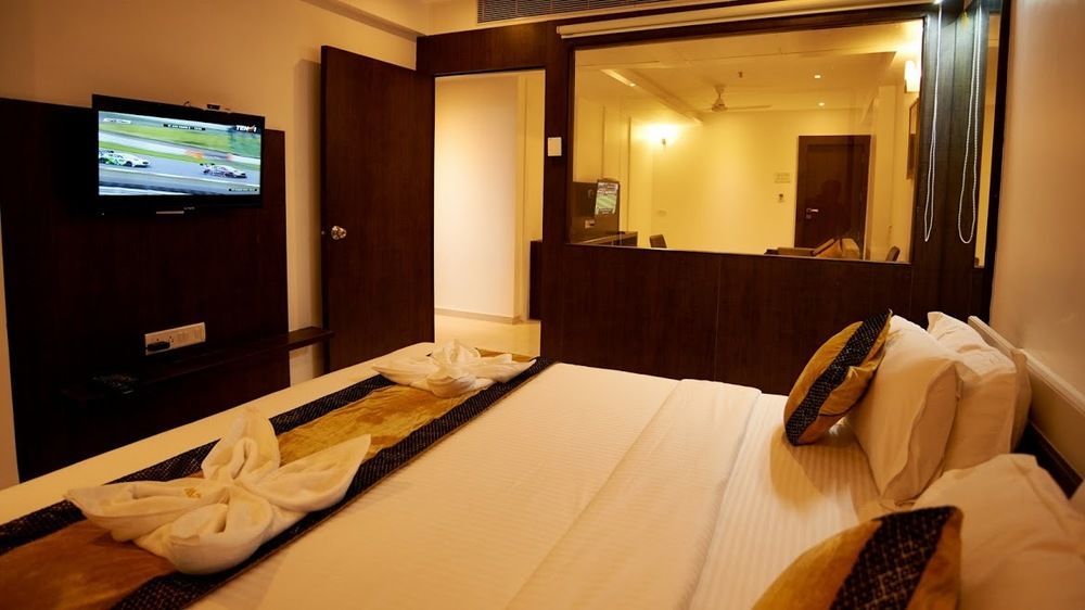 Hotel Golden View Shirdi Eksteriør bilde