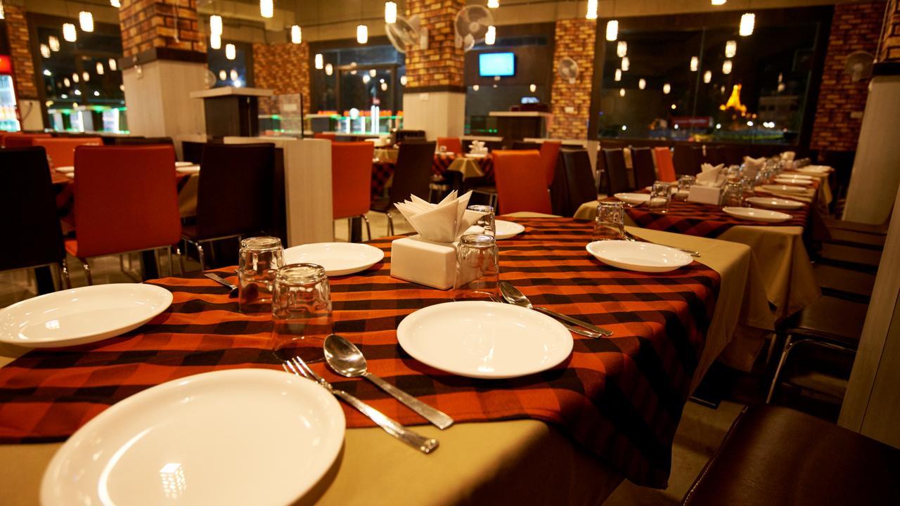 Hotel Golden View Shirdi Eksteriør bilde