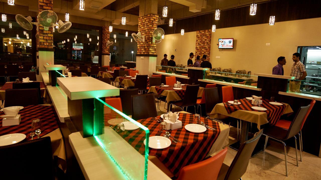 Hotel Golden View Shirdi Eksteriør bilde