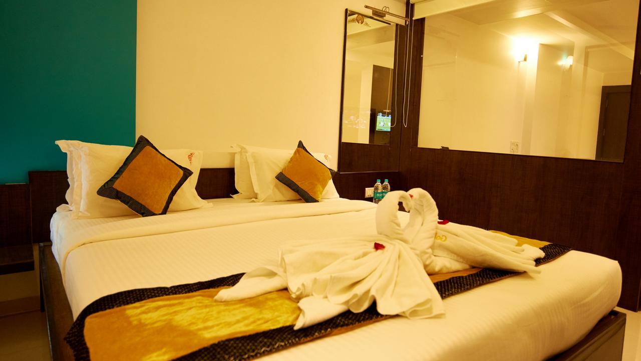 Hotel Golden View Shirdi Eksteriør bilde