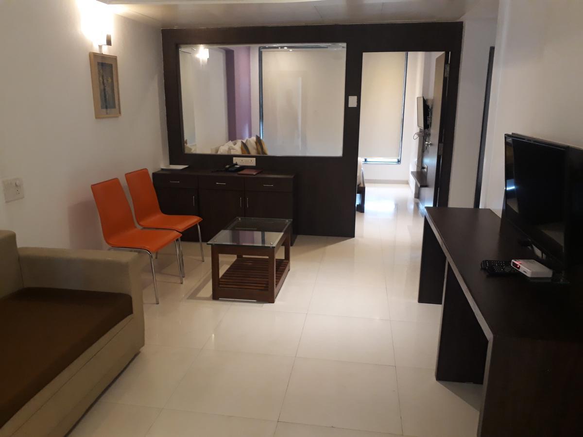 Hotel Golden View Shirdi Eksteriør bilde