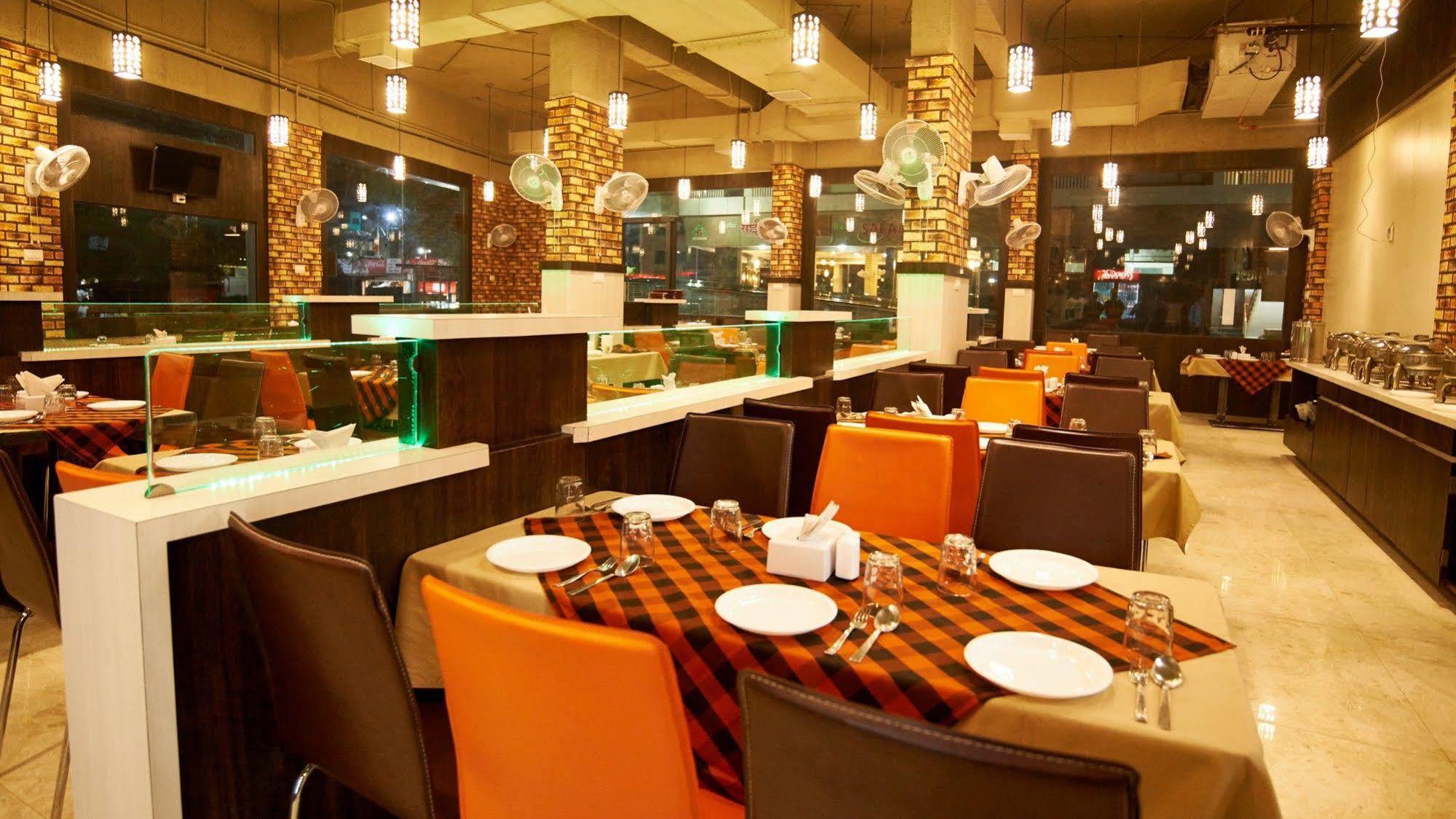 Hotel Golden View Shirdi Eksteriør bilde