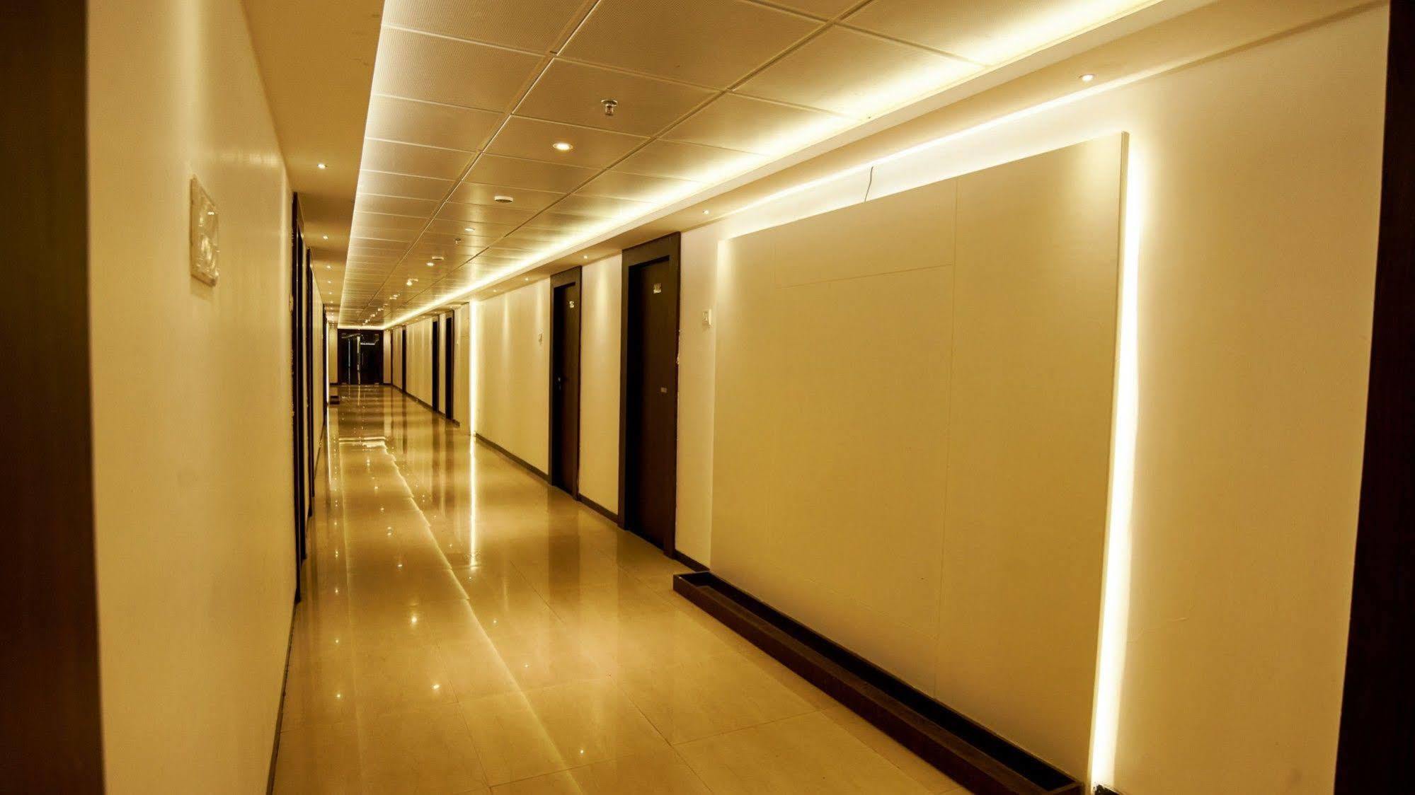 Hotel Golden View Shirdi Eksteriør bilde
